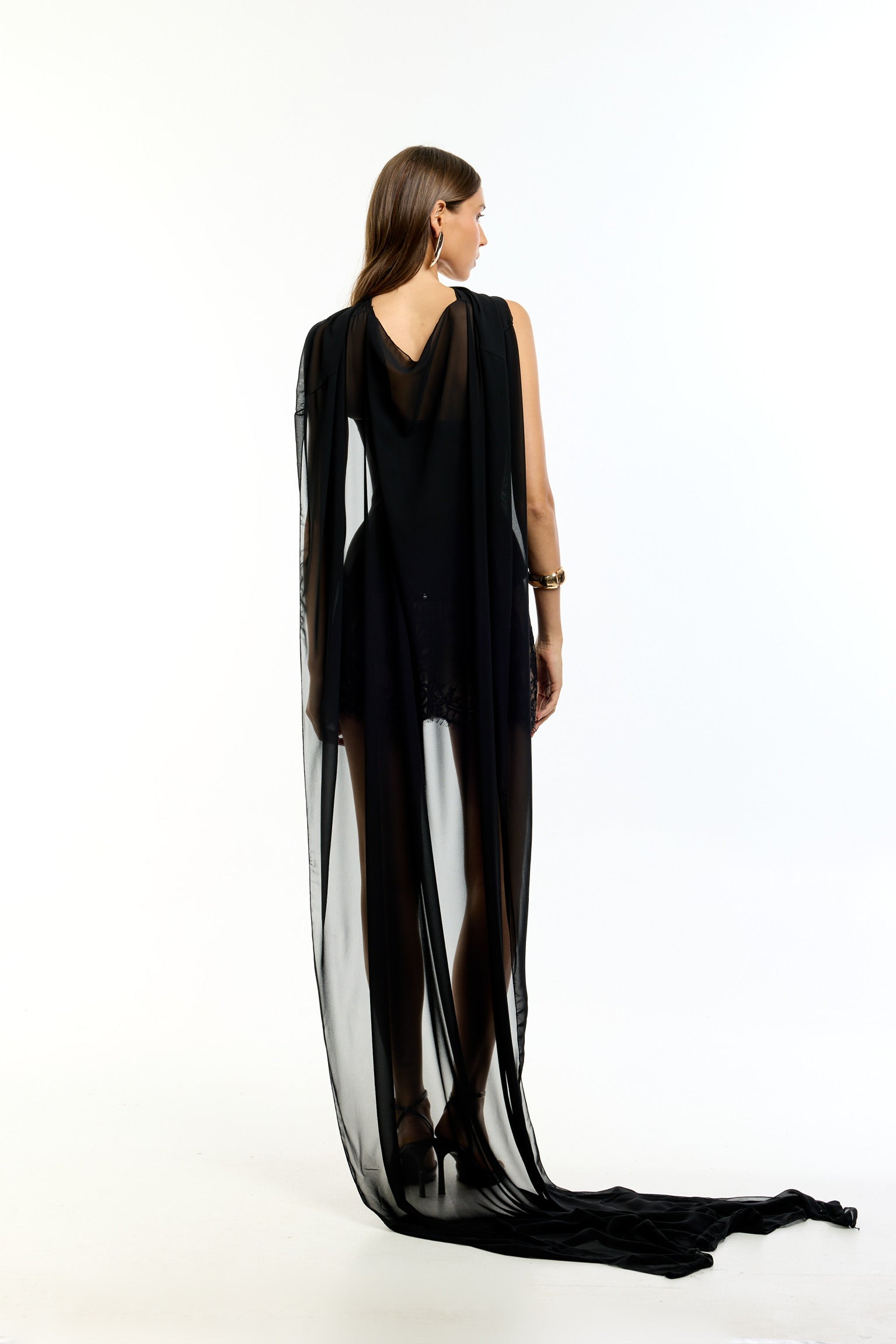 Dorée black cape